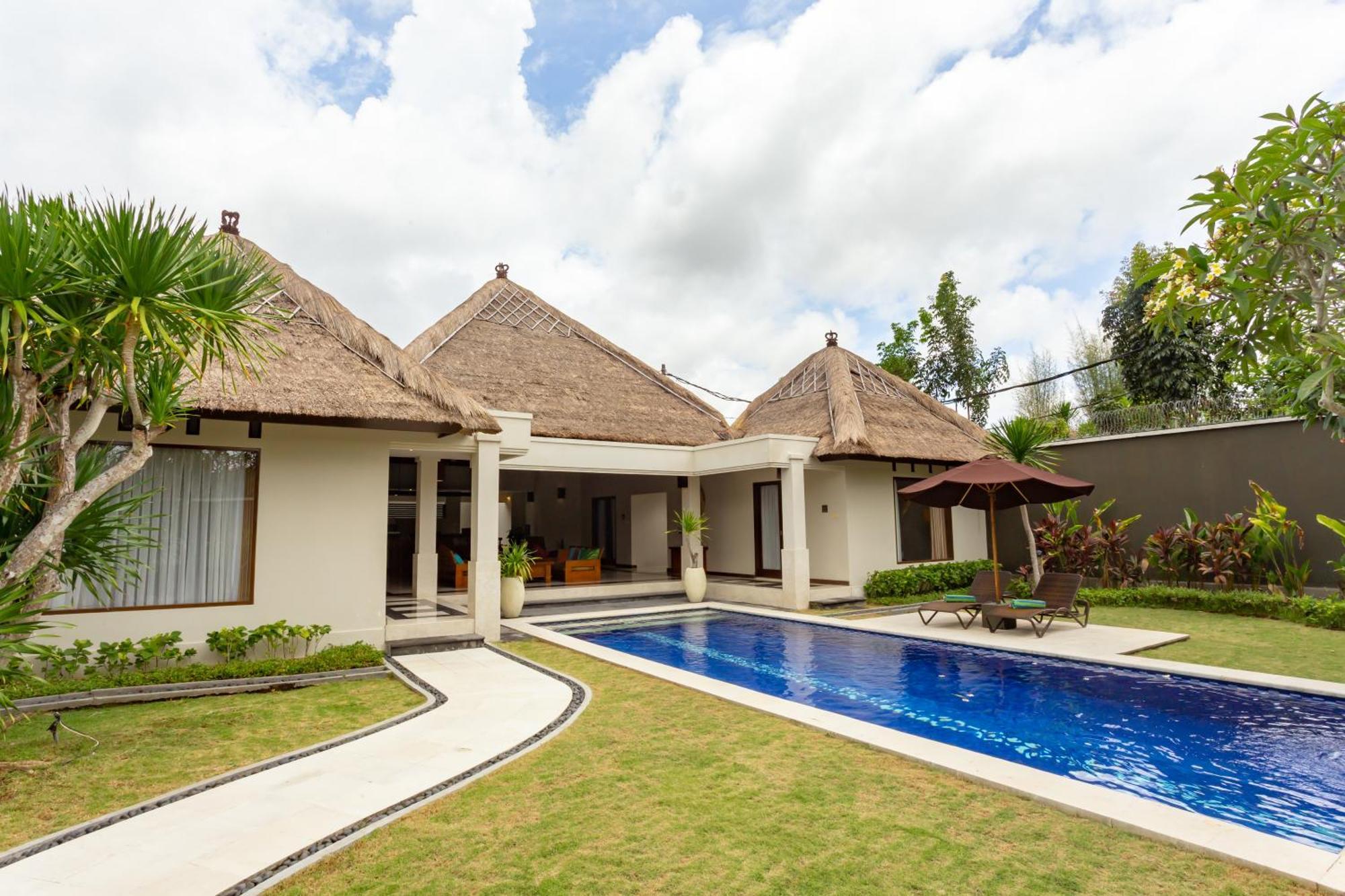 The Mutiara Jimbaran Boutique Villas Exterior photo